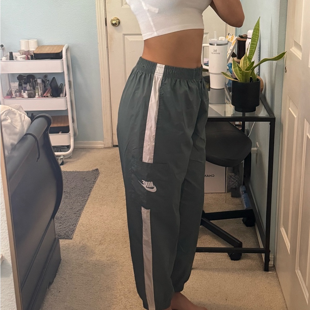 Nike Windbreaker Pants